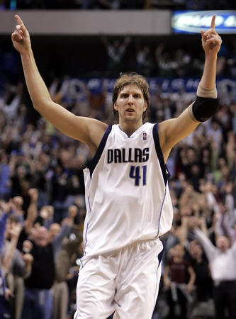 成为众人瞩 成为众人瞩