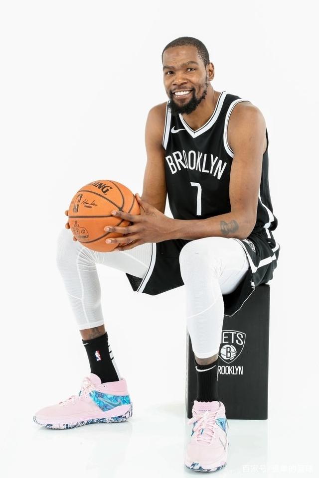 学校修建了 学校修建了